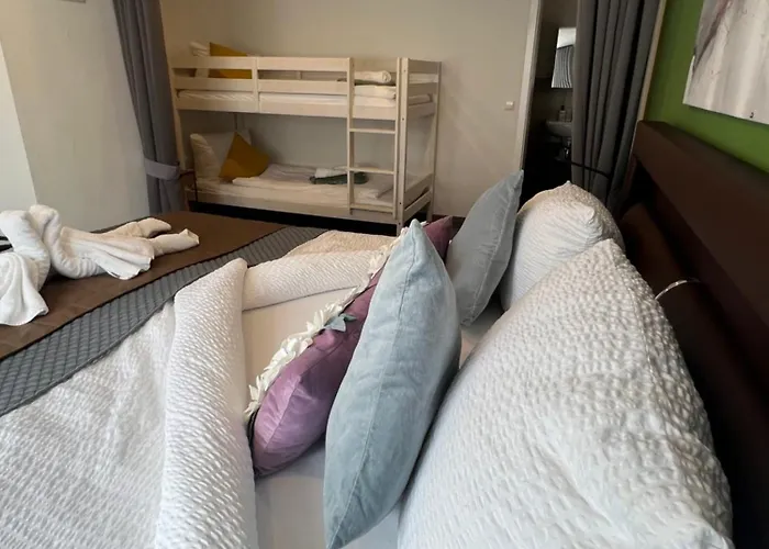 Daire Anna9 - & Family Home, Parken, Netflix, Boxspringbett, Nahe Legoland Ichenhausen